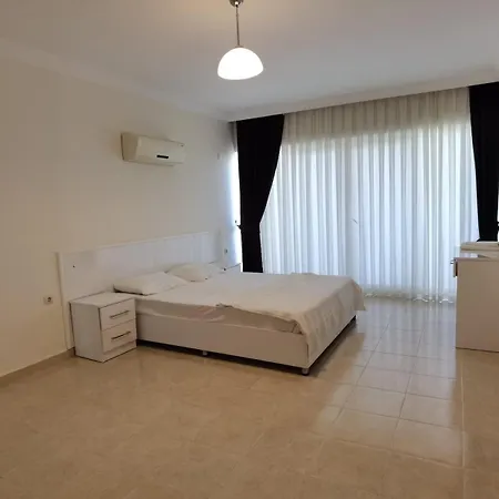Bitur Park E5 3-bedroom With Shared Pool & * Fethiye