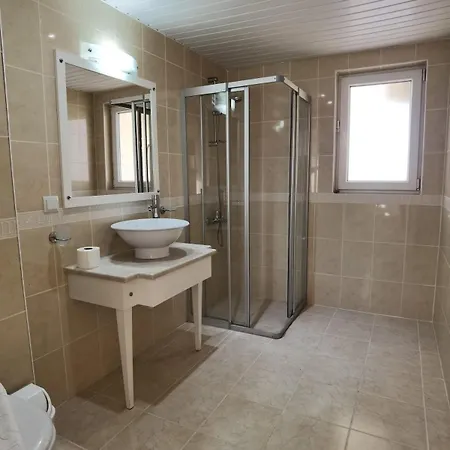 Bitur Park E5 3-bedroom With Shared Pool & Appartement *