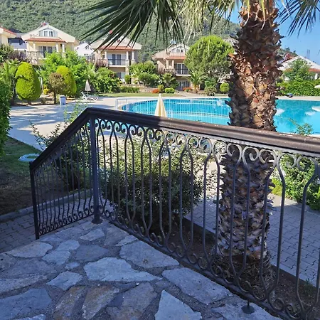 Bitur Park E5 3-bedroom With Shared Pool & Appartement
