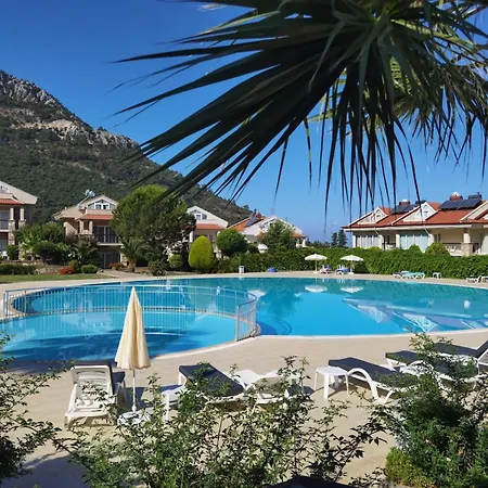 Bitur Park E5 3-bedroom With Shared Pool & Appartement