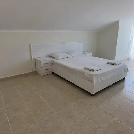 Bitur Park E5 3-bedroom With Shared Pool & Appartement